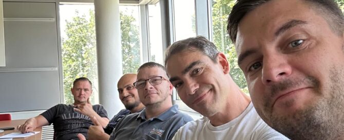 Das Team der Firma Günther bei einer Fortbildung im Seminarsaal.